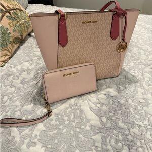 Michael Kors Blush Pink Tote and Wallet Set